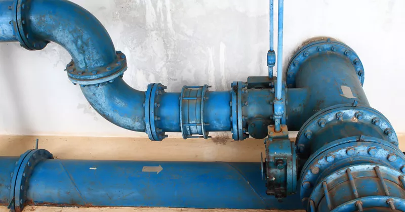 Golpe de Ariete en Sistemas de Tuberías: Causas, Efectos y Cómo Prevenirlo Golpe de Ariete en Sistemas de Tuberías: Causas, Efectos y Cómo Prevenirlo